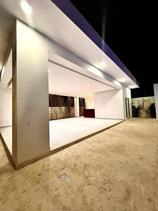 Magnificent Pent House W/Jacuzzi Apartment Santiago De Los Caballeros Dominican Republic
